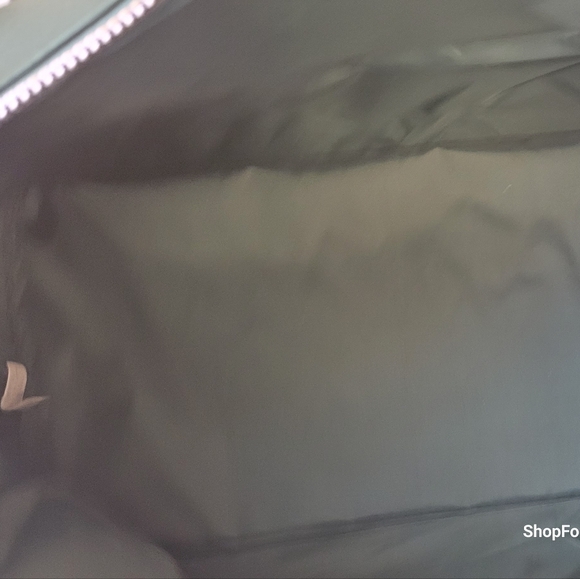 Coach - Picture 7 of 10